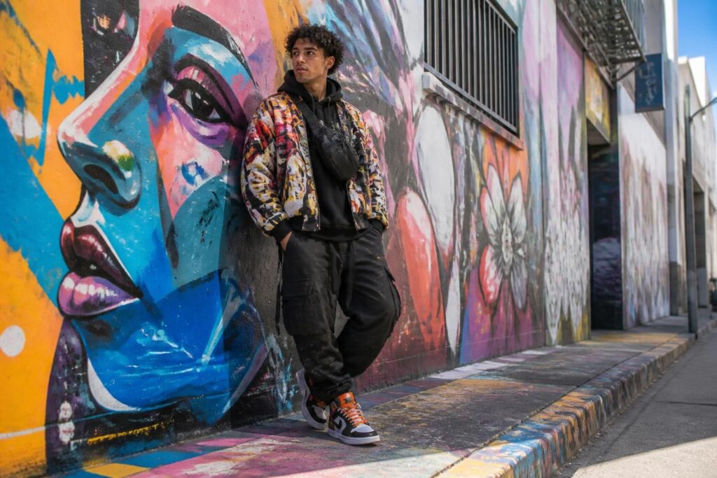 découvrez comment intégrer l'art urbain dans votre look avec notre guide street style, pour un style unique et audacieux inspiré des rues.